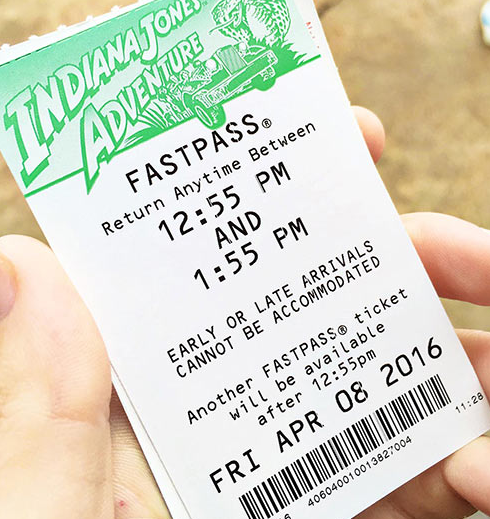 gotta grab those fastpasses yEEt 🎟